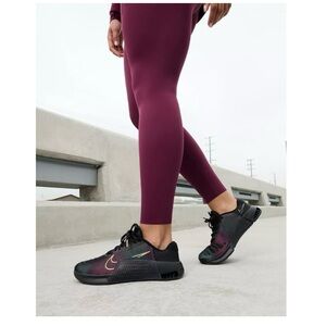 Nike Metcon 9 PRM - black fireberry metallic gold